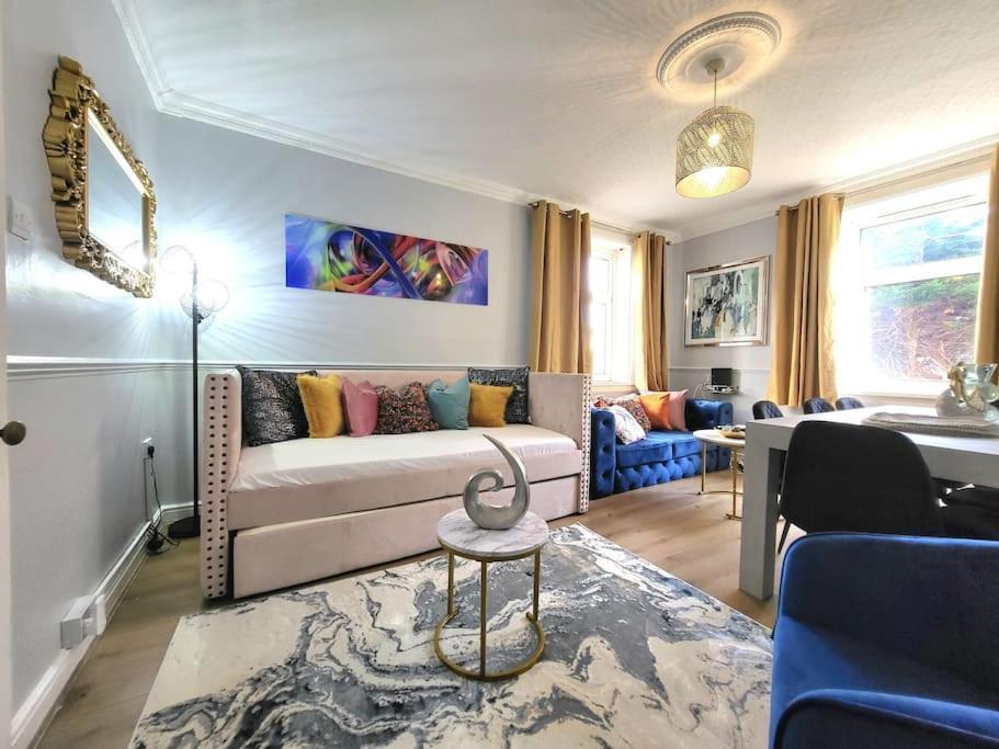 4 Bedrooms Apartment By Sensational Stay Short Lets & Serviced Accommodation Edimburgo Exterior foto